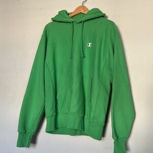 Champion  Pullover Hoddie in great condition